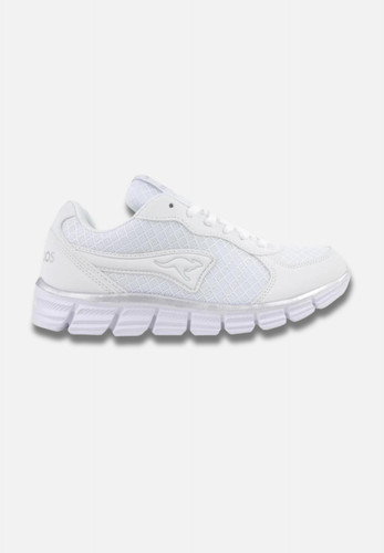 Kangaroos 1st run - kangaroos, k-1st